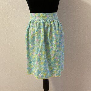 1960s Floral Cotton Women's Apron Rickrack Trim  Cottagecore Housewife Farmhouse